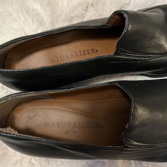 NATURALIZER Slip On Black Leather Heel Pumps Sz 6.5 - Picture 5 of 11